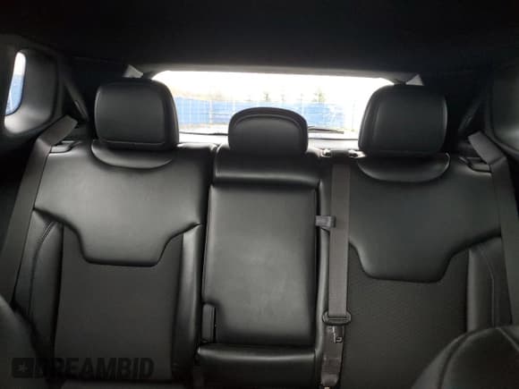 ✅ 2023 Jeep Compass Altitude • VIN: 3C4NJDBN6PT553753 • Lot: 90745885. Wystawiony na Copart z przebiegiem 9 326 mil. Bezpłatny archiwum sprzedaży aukcyjnych z USA i szczegółowy raport historii pojazdu na DreamBid. Zdjęcie 10.