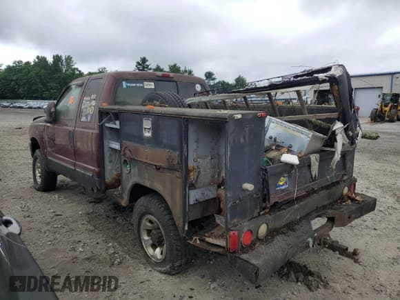 ✅ 1999 Ford F-250 XL • VIN: 1FTNX21F8XEE98381 • Лот: 64363505. Опубликован ранее на Copart с пробегом Не указан. Бесплатный доступ к архиву аукционных продаж из США и подробный отчёт об истории автомобиля на DreamBid. Изображение 2.