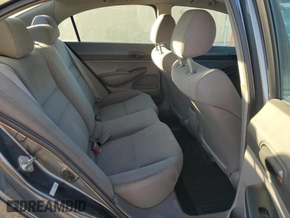 ✅ 2011 Honda Civic DX-VP • VIN: 19XFA1E31BE005900 • Лот: 92169655. Опубликован ранее на Copart с пробегом 93 657 миль. Бесплатный доступ к архиву аукционных продаж из США и подробный отчёт об истории автомобиля на DreamBid. Изображение 10.