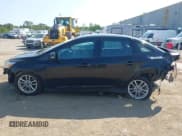 ✅ 2016 Ford Focus SE • VIN: 1FADP3F29GL322285 • Lot: 43171610. Wystawiony na IAAI z przebiegiem 116 427 mil. Bezpłatny archiwum sprzedaży aukcyjnych z USA i szczegółowy raport historii pojazdu na DreamBid. Zdjęcie 14.