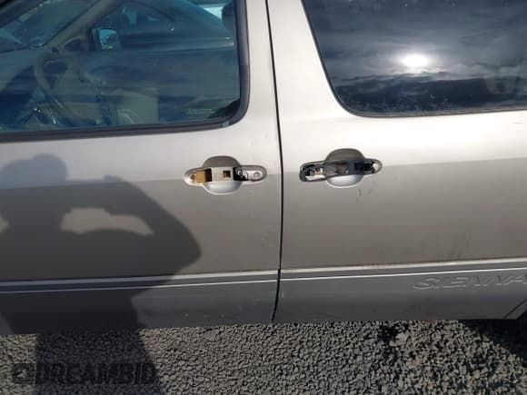 ✅ 2001 Toyota Sienna LE • VIN: 4T3ZF13C61U361232 • Lot: 43498432. Wystawiony na IAAI z przebiegiem 260 455 mil. Bezpłatny archiwum sprzedaży aukcyjnych z USA i szczegółowy raport historii pojazdu na DreamBid. Zdjęcie 6.