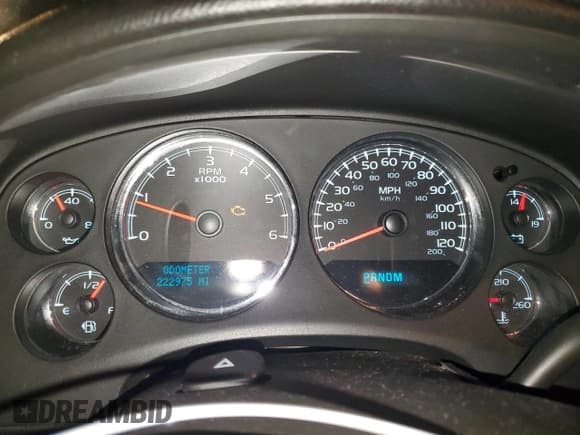 ✅ 2009 Chevrolet Suburban LS • VIN: 1GNFC16J99R188878 • Лот: 81380554. Опубликован ранее на Copart с пробегом 222 975 миль. Бесплатный доступ к архиву аукционных продаж из США и подробный отчёт об истории автомобиля на DreamBid. Изображение 9.