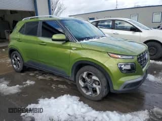 ✅ 2022 Hyundai Venue SEL • VIN: KMHRC8A36NU155511 • Lot: 81150674. Wystawiony na Copart z przebiegiem 26 297 mil. Bezpłatny archiwum sprzedaży aukcyjnych z USA i szczegółowy raport historii pojazdu na DreamBid. Zdjęcie 4.