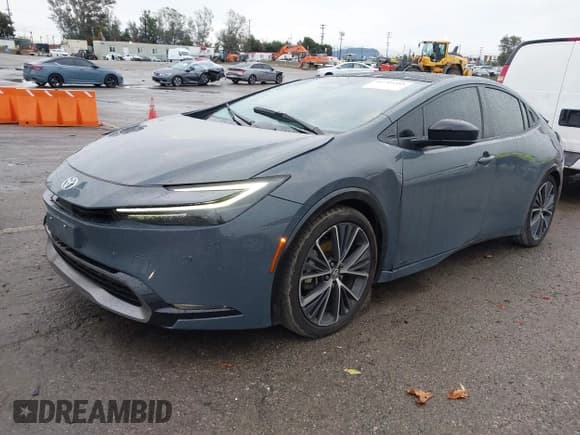 ✅ 2024 Toyota Prius LE • VIN: JTDADABUXR3009783 • Lot: 41789305. Wystawiony na IAAI z przebiegiem 46 091 mil. Bezpłatny archiwum sprzedaży aukcyjnych z USA i szczegółowy raport historii pojazdu na DreamBid. Zdjęcie 17.