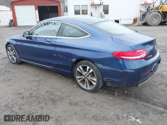 ✅ 2018 Mercedes-Benz C 300 • VIN: WDDWJ4KB5JF620733 • Lot: 41730561. Listed on IAAI with 75,463 mi. Free auction sales archive from the USA and detailed vehicle history report at DreamBid. Image 3.
