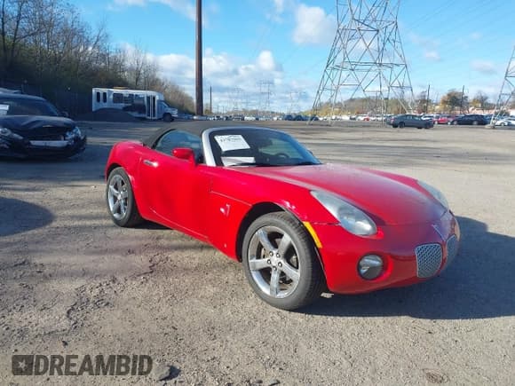 ✅ 2007 Pontiac Solstice • VIN: 1G2MB35B37Y119829 • Lot: 43707969. Listed on IAAI with Not provided. Free auction sales archive from the USA and detailed vehicle history report at DreamBid. Image 1.