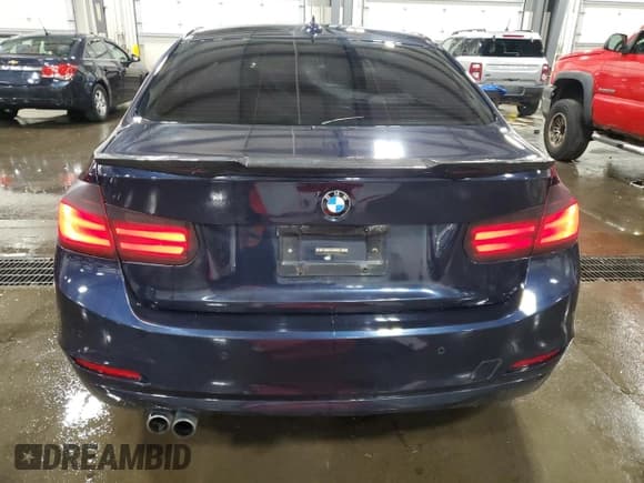 ✅ 2015 BMW 3 Series 328i xDrive • VIN: WBA3B3G51FNR87517 • Lot: 84065705. Listed on Copart with 115,351 mi. Free auction sales archive from the USA and detailed vehicle history report at DreamBid. Image 6.