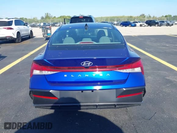 ✅ 2024 Hyundai Elantra SEL • VIN: KMHLS4DG6RU815603 • Лот: 42299061. Опубликован ранее на IAAI с пробегом 1 193 миль. Бесплатный доступ к архиву аукционных продаж из США и подробный отчёт об истории автомобиля на DreamBid. Изображение 16.