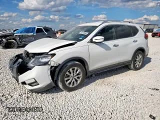 ✅ 2017 Nissan Rogue SV • VIN: KNMAT2MTXHP612673 • Lot: 82240865. Listed on Copart with 94,888 mi. Free auction sales archive from the USA and detailed vehicle history report at DreamBid. Image 1.