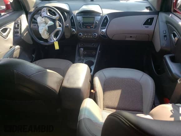 2012 Hyundai Tucson GLS z VIN KM8JUCAC2CU375349, wystawiony jako Copart lot #68832534 z przebiegiem 96 767 mil mil oraz Szkoda całkowita • Salvage title. Historia ofert i sprzedaży dostępna na DreamBid. Obrazek 8.