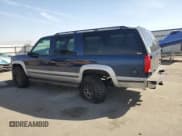 ✅ 1997 GMC Suburban • VIN: 1GKFK16R6VJ758513 • Lot: 75034574. Wystawiony na Copart z przebiegiem 181 873 mil. Bezpłatny archiwum sprzedaży aukcyjnych z USA i szczegółowy raport historii pojazdu na DreamBid. Zdjęcie 2.