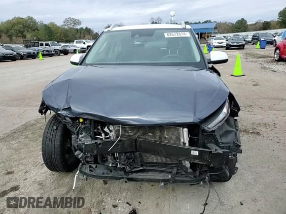 ✅ 2022 Hyundai Venue SEL • VIN: KMHRC8A35NU153460 • Lot: 82672614. Listed on Copart with 60,561 mi. Free auction sales archive from the USA and detailed vehicle history report at DreamBid. Image 12.