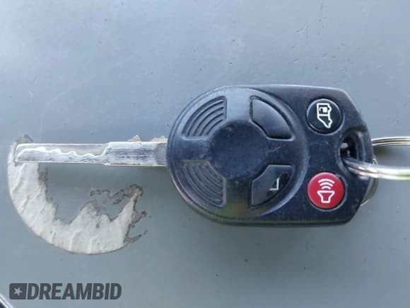 ✅ 2016 Ford Transit Cargo • VIN: 1FTYR2CM2GKB54453 • Lot: 42816620. Listed on IAAI with 127,461 mi. Free auction sales archive from the USA and detailed vehicle history report at DreamBid. Image 11.