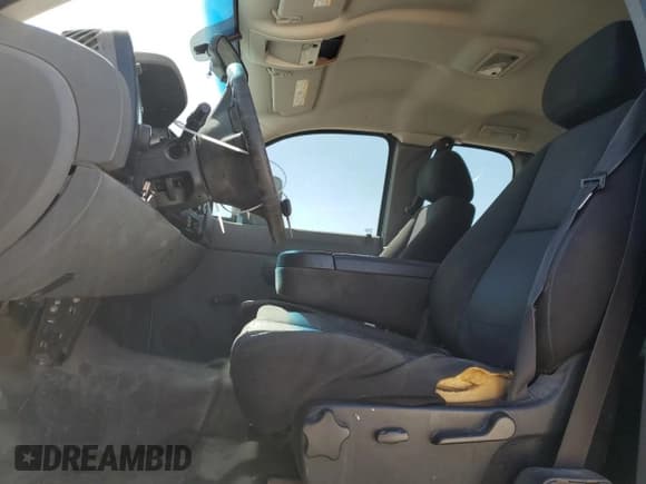 ✅ 2007 GMC Sierra 2500HD SLE1 • VIN: 1GTHC29K57E523201 • Лот: 48001695. Опубликован ранее на Copart с пробегом 222 977 миль. Бесплатный доступ к архиву аукционных продаж из США и подробный отчёт об истории автомобиля на DreamBid. Изображение 7.