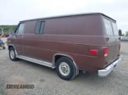 ✅ 1988 Chevrolet Chevy Van • VIN: 1GCEG25H4J7104141 • Лот: 43097646. Опубликован ранее на IAAI с пробегом 10 988 миль. Бесплатный доступ к архиву аукционных продаж из США и подробный отчёт об истории автомобиля на DreamBid. Изображение 3.