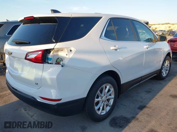✅ 2019 Chevrolet Equinox LT • VIN: 2GNAXKEV3K6138147 • Lot: 43639906. Listed on IAAI with 124,421 mi. Free auction sales archive from the USA and detailed vehicle history report at DreamBid. Image 4.