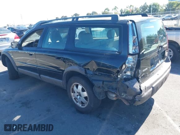 ✅ 2004 Volvo V70 XC Cross Country • VIN: YV1SZ59H041148406 • Lot: 37881893. Listed on IAAI with 176,197 mi. Free auction sales archive from the USA and detailed vehicle history report at DreamBid. Image 3.