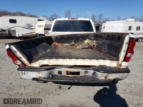 ✅ 2005 Chevrolet Silverado 2500HD Work Truck • VIN: 1GCHC24U65E216268 • Лот: 41770685. Опубликован ранее на Copart с пробегом 169 717 миль. Бесплатный доступ к архиву аукционных продаж из США и подробный отчёт об истории автомобиля на DreamBid. Изображение 6.