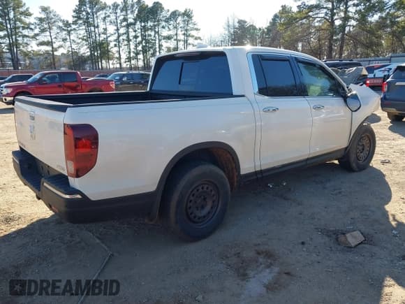 ✅ 2018 Honda Ridgeline RTL-E • VIN: 5FPYK3F71JB016317 • Lot: 41388515. Listed on IAAI with Not provided. Free auction sales archive from the USA and detailed vehicle history report at DreamBid. Image 4.