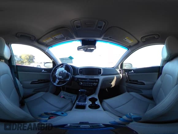 ✅ 2020 Kia Sportage EX • VIN: KNDPN3AC8L7823281 • Lot: 43341497. Wystawiony na IAAI z przebiegiem 105 447 mil. Bezpłatny archiwum sprzedaży aukcyjnych z USA i szczegółowy raport historii pojazdu na DreamBid. Zdjęcie 22.