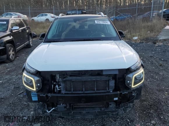 ✅ 2022 Hyundai Venue Limited • VIN: KMHRC8A36NU180604 • Lot: 84219934. Listed on Copart with 39,064 mi. Free auction sales archive from the USA and detailed vehicle history report at DreamBid. Image 5.