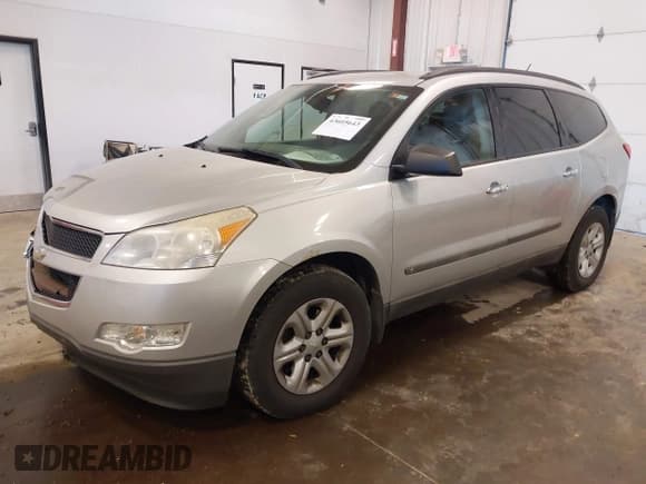 ✅ 2009 Chevrolet Traverse LS • VIN: 1GNER13D59S140148 • Lot: 43605643. Wystawiony na IAAI z przebiegiem 163 348 mil. Bezpłatny archiwum sprzedaży aukcyjnych z USA i szczegółowy raport historii pojazdu na DreamBid. Zdjęcie 2.