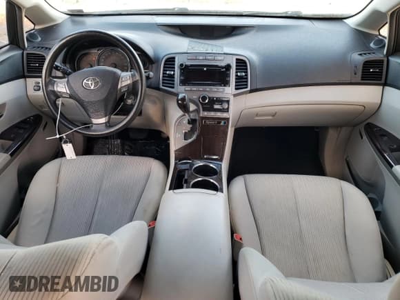 ✅ 2010 Toyota Venza • VIN: 4T3ZK3BB4AU024168 • Lot: 91028625. Listed on Copart with 182,015 mi. Free auction sales archive from the USA and detailed vehicle history report at DreamBid. Image 8.