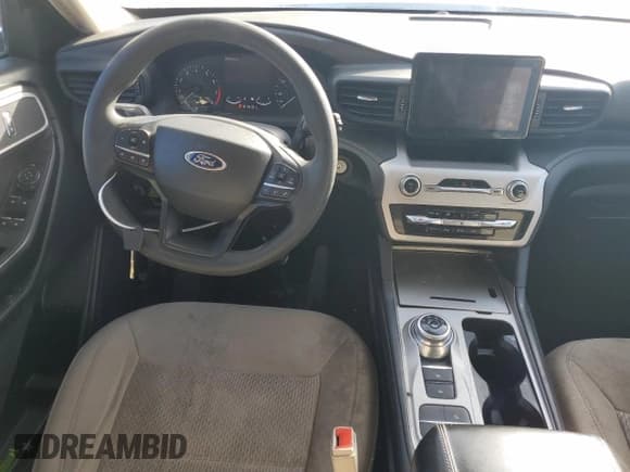 ✅ 2022 Ford Explorer • VIN: 1FMSK7BH8NGA86991 • Lot: 41907064. Wystawiony na Copart z przebiegiem 80 555 mil. Bezpłatny archiwum sprzedaży aukcyjnych z USA i szczegółowy raport historii pojazdu na DreamBid. Zdjęcie 8.