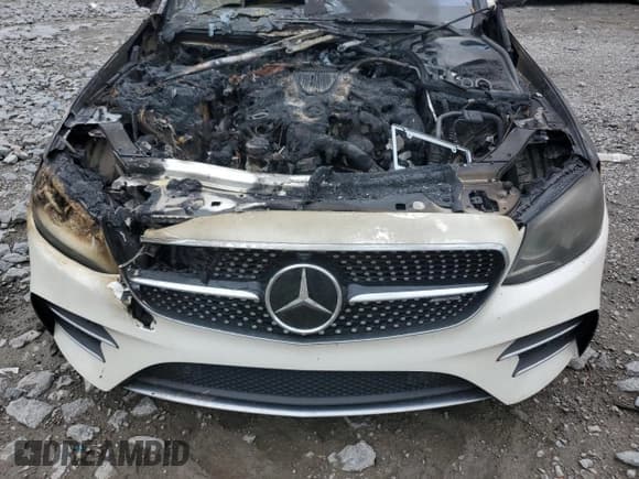 ✅ 2018 Mercedes-Benz E 43 AMG • VIN: WDDZF6EB9JA490314 • Лот: 55818435. Опубликован ранее на Copart с пробегом Не указан. Бесплатный доступ к архиву аукционных продаж из США и подробный отчёт об истории автомобиля на DreamBid. Изображение 11.