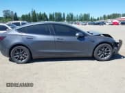 ✅ 2022 Tesla Model 3 Long Range • VIN: 5YJ3E1EB2NF182940 • Lot: 42433229. Wystawiony na IAAI z przebiegiem 31 130 mil. Bezpłatny archiwum sprzedaży aukcyjnych z USA i szczegółowy raport historii pojazdu na DreamBid. Zdjęcie 13.