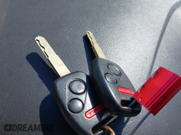 ✅ 2010 Honda Odyssey LX • VIN: 5FNRL3H26AB097777 • Лот: 43720971. Опубликован ранее на IAAI с пробегом 215 966 миль. Бесплатный доступ к архиву аукционных продаж из США и подробный отчёт об истории автомобиля на DreamBid. Изображение 11.