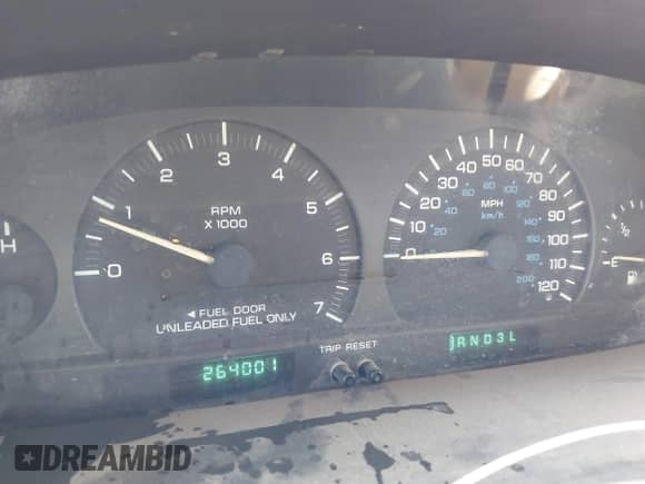 1996 Dodge Caravan SE with VIN 1B4GP44R1TB284139, listed as a IAAI auction lot 42263249 with 264,001 mi miles and . Bid and sale history available at DreamBid. Image 6.