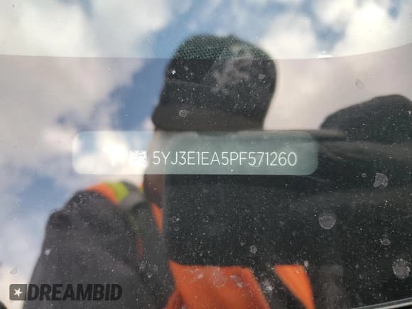 ✅ 2023 Tesla Model 3 • VIN: 5YJ3E1EA5PF571260 • Лот: 93340895. Опубликован ранее на Copart с пробегом 22 962 миль. Бесплатный доступ к архиву аукционных продаж из США и подробный отчёт об истории автомобиля на DreamBid. Изображение 12.