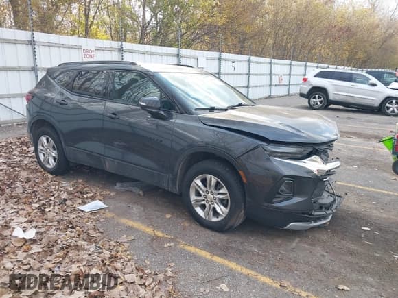 ✅ 2021 Chevrolet Blazer LT • VIN: 3GNKBHR4XMS513009 • Lot: 40652751. Wystawiony na IAAI z przebiegiem 34 068 mil. Bezpłatny archiwum sprzedaży aukcyjnych z USA i szczegółowy raport historii pojazdu na DreamBid. Zdjęcie 1.