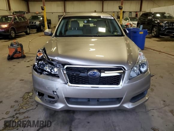 ✅ 2014 Subaru Legacy Premium • VIN: 4S3BMBC67E3012001 • Лот: 92909135. Опубликован ранее на Copart с пробегом 152 384 миль. Бесплатный доступ к архиву аукционных продаж из США и подробный отчёт об истории автомобиля на DreamBid. Изображение 5.
