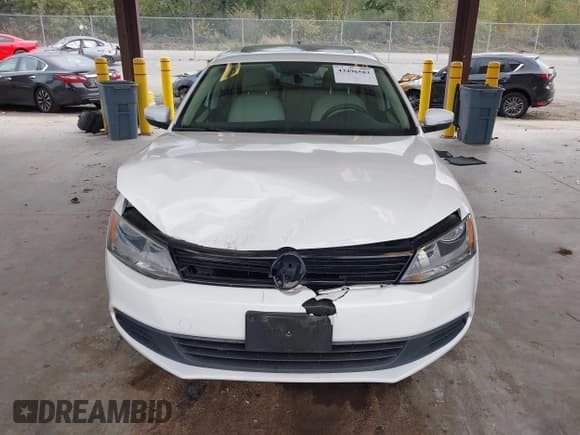 ✅ 2011 Volkswagen Jetta SE • VIN: 3VWDZ7AJXBM323475 • Lot: 43496583. Listed on IAAI with 107,404 mi. Free auction sales archive from the USA and detailed vehicle history report at DreamBid. Image 12.