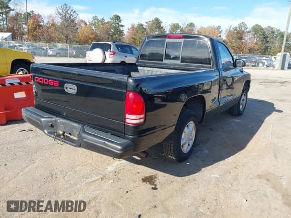 ✅ 1998 Dodge Dakota SLT • VIN: 1B7FL26X5WS505448 • Lot: 43612553. Wystawiony na IAAI z przebiegiem 113 921 mil. Bezpłatny archiwum sprzedaży aukcyjnych z USA i szczegółowy raport historii pojazdu na DreamBid. Zdjęcie 4.