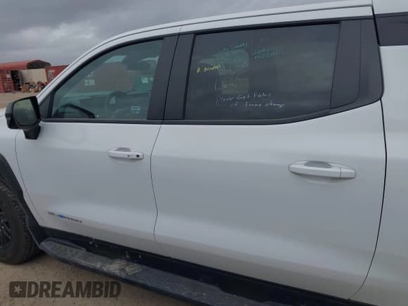 ✅ 2024 Chevrolet Silverado EV Work Truck • VIN: 1GC10VEL9RU200904 • Лот: 41875208. Опубликован ранее на IAAI с пробегом 10 823 миль. Бесплатный доступ к архиву аукционных продаж из США и подробный отчёт об истории автомобиля на DreamBid. Изображение 15.