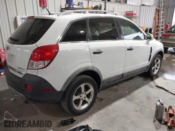 ✅ 2012 Chevrolet Captiva Sport LS • VIN: 3GNAL2EK8CS556241 • Lot: 42079895. Wystawiony na IAAI z przebiegiem 182 593 mil. Bezpłatny archiwum sprzedaży aukcyjnych z USA i szczegółowy raport historii pojazdu na DreamBid. Zdjęcie 4.