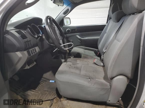 ✅ 2008 Toyota Tacoma • VIN: 5TEPX42NX8Z578144 • Lot: 70310015. Wystawiony na Copart z przebiegiem 146 350 mil. Bezpłatny archiwum sprzedaży aukcyjnych z USA i szczegółowy raport historii pojazdu na DreamBid. Zdjęcie 7.