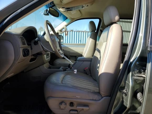 ✅ 2002 Mercury Mountaineer Convenience • VIN: 4M2ZU86K82UJ37776 • Lot: 75428344. Wystawiony na Copart z przebiegiem 135 839 mil. Bezpłatny archiwum sprzedaży aukcyjnych z USA i szczegółowy raport historii pojazdu na DreamBid. Zdjęcie 7.