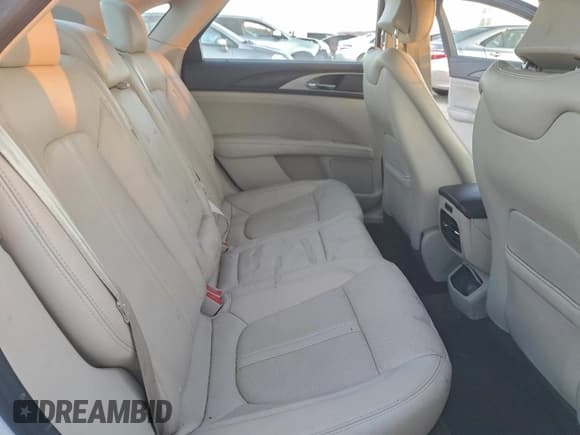 ✅ 2017 Lincoln MKZ Reserve • VIN: 3LN6L5F92HR602197 • Lot: 94865225. Wystawiony na Copart z przebiegiem 63 805 mil. Bezpłatny archiwum sprzedaży aukcyjnych z USA i szczegółowy raport historii pojazdu na DreamBid. Zdjęcie 10.