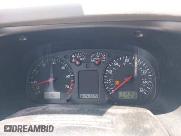 ✅ 2003 Volkswagen EuroVan MV • VIN: WV2NB470X3H005646 • Lot: 42614527. Listed on IAAI with 173,788 mi. Free auction sales archive from the USA and detailed vehicle history report at DreamBid. Image 7.