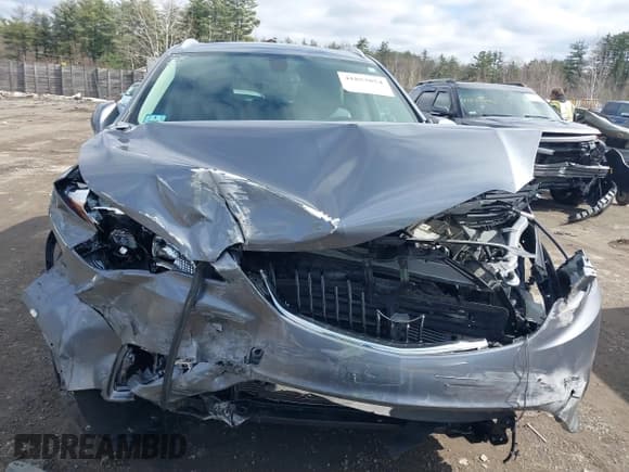 ✅ 2019 Buick Envision Essence • VIN: LRBFX2SA5KD014994 • Lot: 41853854. Listed on IAAI with 36,473 mi. Free auction sales archive from the USA and detailed vehicle history report at DreamBid. Image 11.