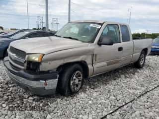 ✅ 2005 Chevrolet Silverado 1500 LS • VIN: 2GCEC19V051204004 • Lot: 71098384. Wystawiony na Copart z przebiegiem 220 150 mil mil. Skorzystaj z bezpłatnego archiwum sprzedaży aukcyjnych z USA i zobacz szczegółowy raport historii pojazdu na DreamBid. Zdjęcie 1.