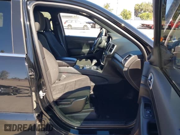 ✅ 2019 Jeep Grand Cherokee Altitude • VIN: 1C4RJEAGXKC816826 • Lot: 43422852. Listed on IAAI with 73,305 mi. Free auction sales archive from the USA and detailed vehicle history report at DreamBid. Image 5.