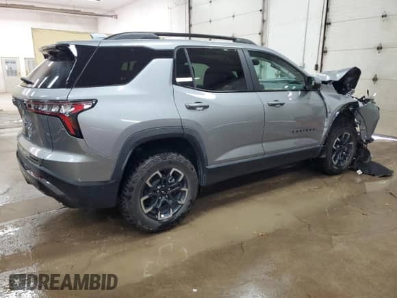 2025 Chevrolet Equinox AWD ACTIV z VIN 3GNAXSEGXSL169800, wystawiony jako Copart lot #84814685 z przebiegiem 18 185 mil mil oraz Szkoda całkowita • Salvage title. Historia ofert i sprzedaży dostępna na DreamBid. Obrazek 3.