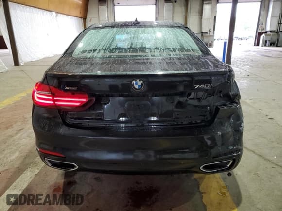 ✅ 2018 BMW 7 Series 740i xDrive • VIN: WBA7E4C57JGV24217 • Lot: 57204775. Listed on Copart with 98,925 mi. Free auction sales archive from the USA and detailed vehicle history report at DreamBid. Image 6.