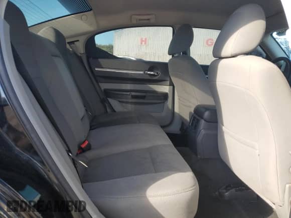 2010 Dodge Charger SXT z VIN 2B3CA3CV8AH272037, wystawiony jako Copart lot #73290484 z przebiegiem 201 098 mil mil oraz Czysty tytuł • Clean title. Historia ofert i sprzedaży dostępna na DreamBid. Obrazek 10.