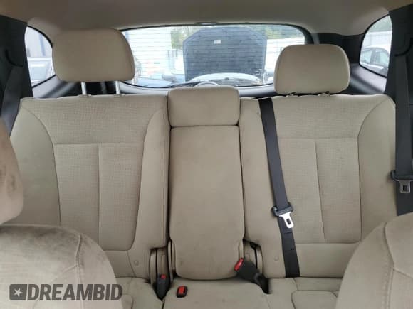 ✅ 2012 Hyundai Santa Fe GLS • VIN: 5XYZGDAB2CG151401 • Lot: 72714994. Listed on Copart with 123,518 mi. Free auction sales archive from the USA and detailed vehicle history report at DreamBid. Image 10.